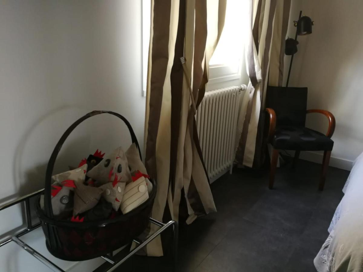 Un Verger Dans La Ville Saint-Parres-aux-Tertres Kültér fotó